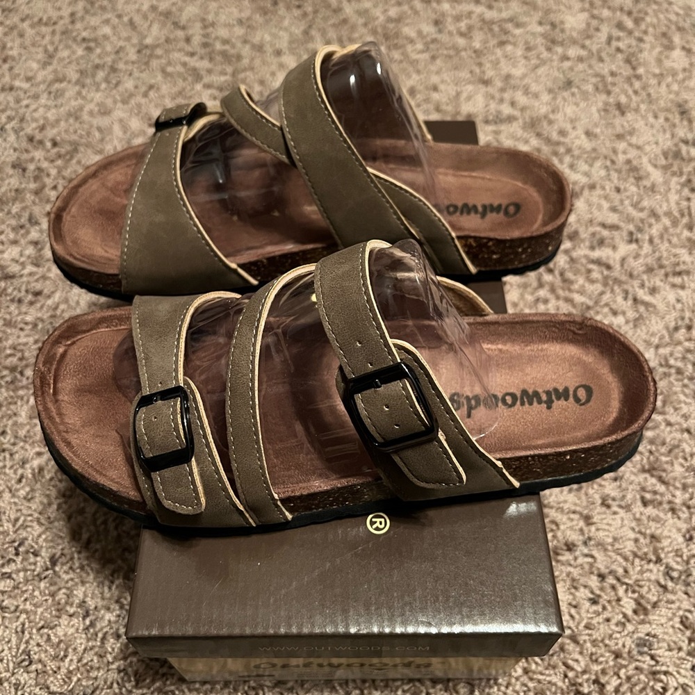 Outwoods Sandals Brown - Women’s 8 - like Birkenstocks